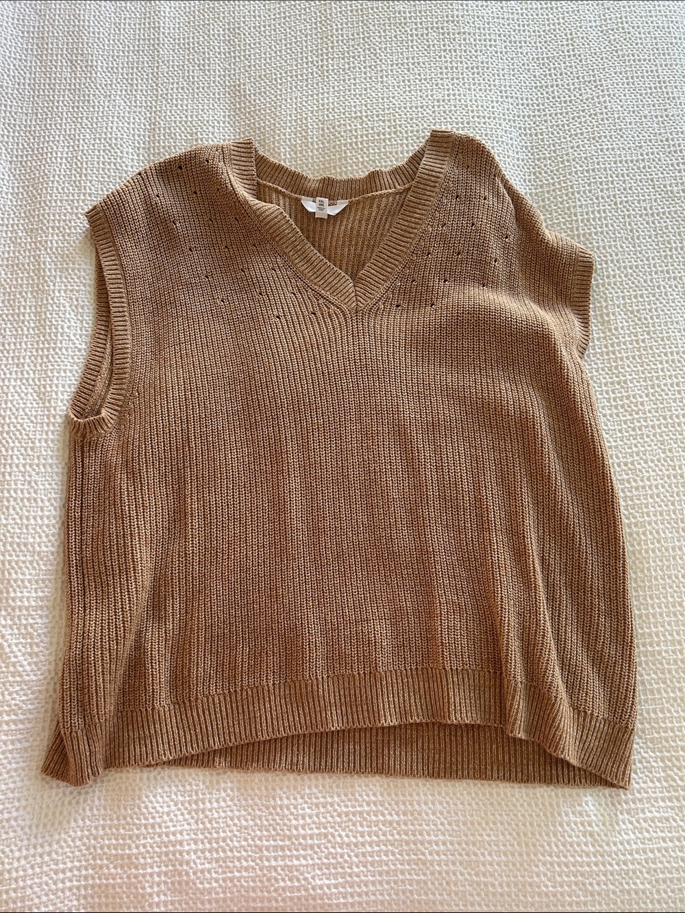 Time and Tru Women's V-Neck Knit Sweater Vest - Camel Brown